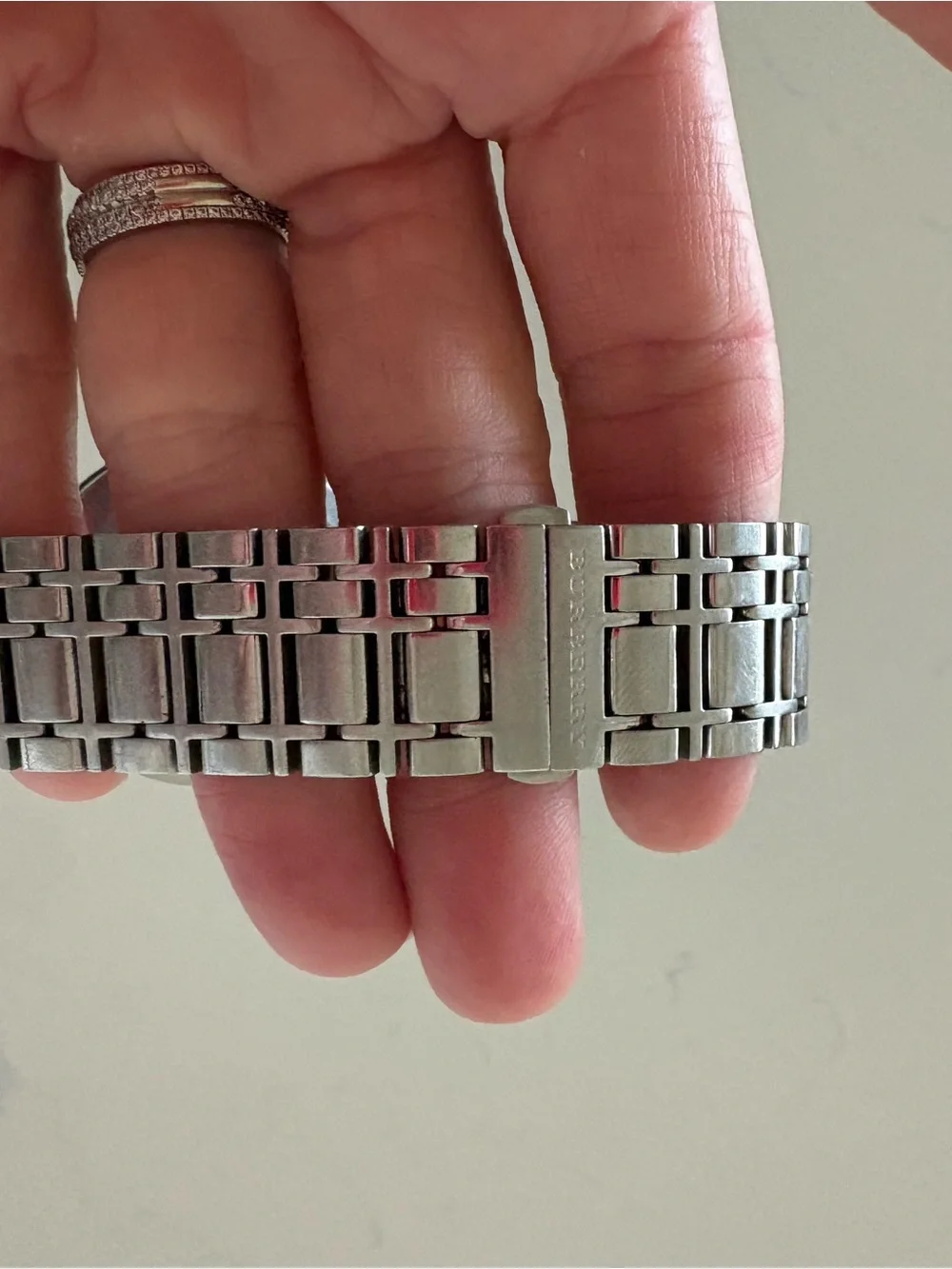 Burberry Silver and White Stainless Steel Quartz Round Watch